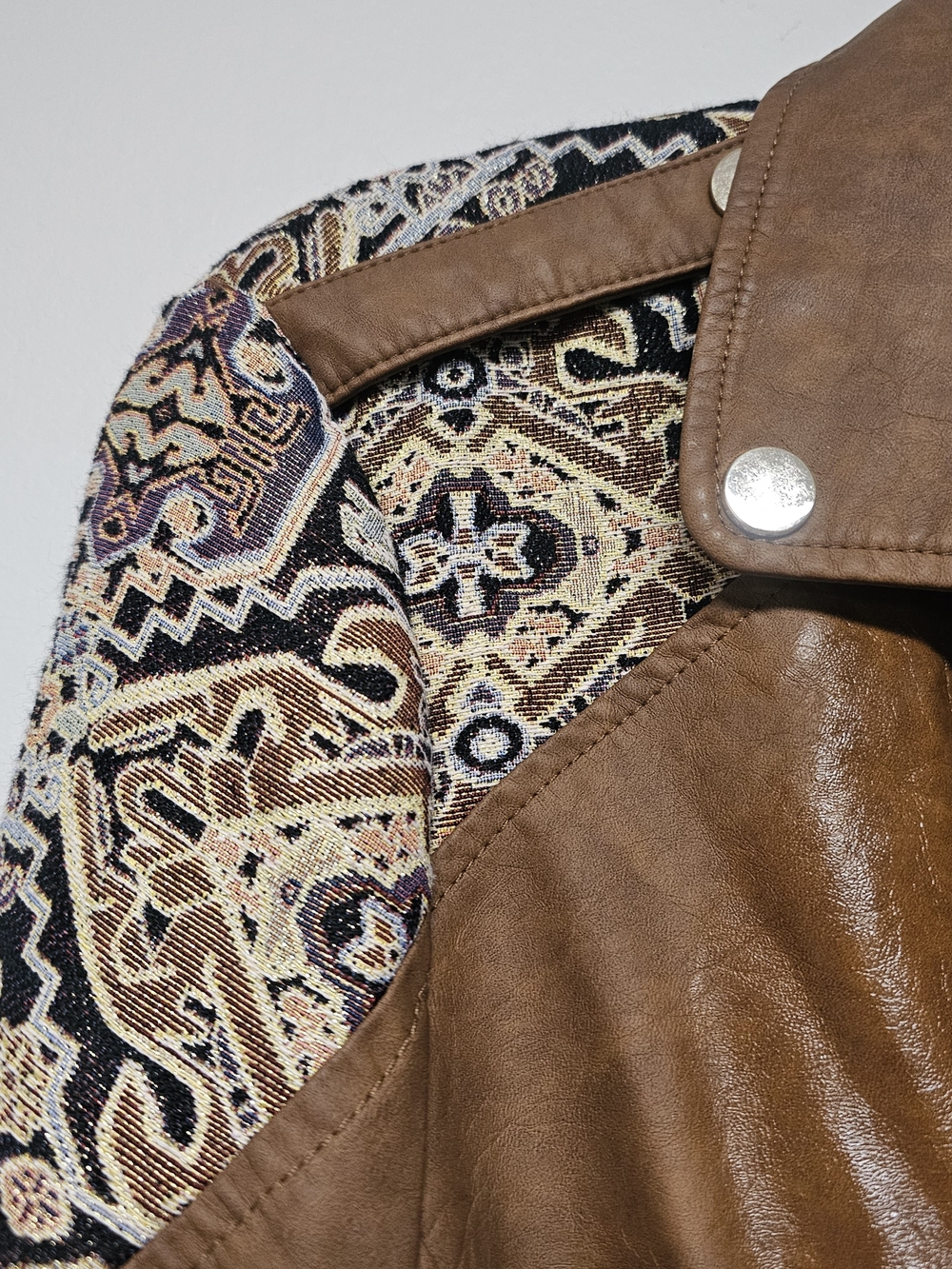 Chico's Brown Faux-Leather Moto Jacket Jacquard Paisley Size Large Artsy Western - Picture 4 of 11